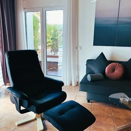 Nuria,centro Del Pueblo,planta Baja Con Jardin, Aire Acondicionado Apartment *