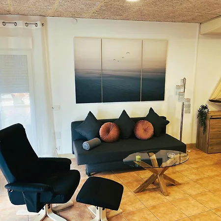 Nuria,centro Del Pueblo,planta Baja Con Jardin, Aire Acondicionado * L' Escala