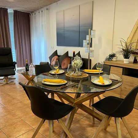 Nuria,centro Del Pueblo,planta Baja Con Jardin, Aire Acondicionado شقة L' Escala